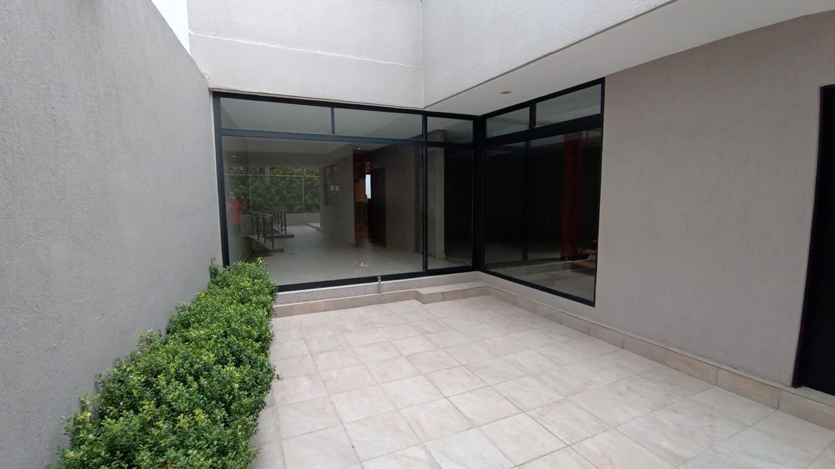 Terraza entrada Principal., foto 10 de 21