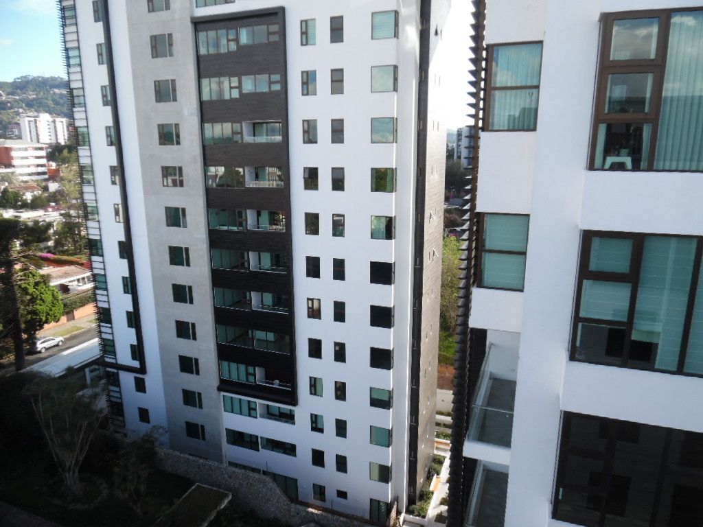2 de 23: Vista del edificio