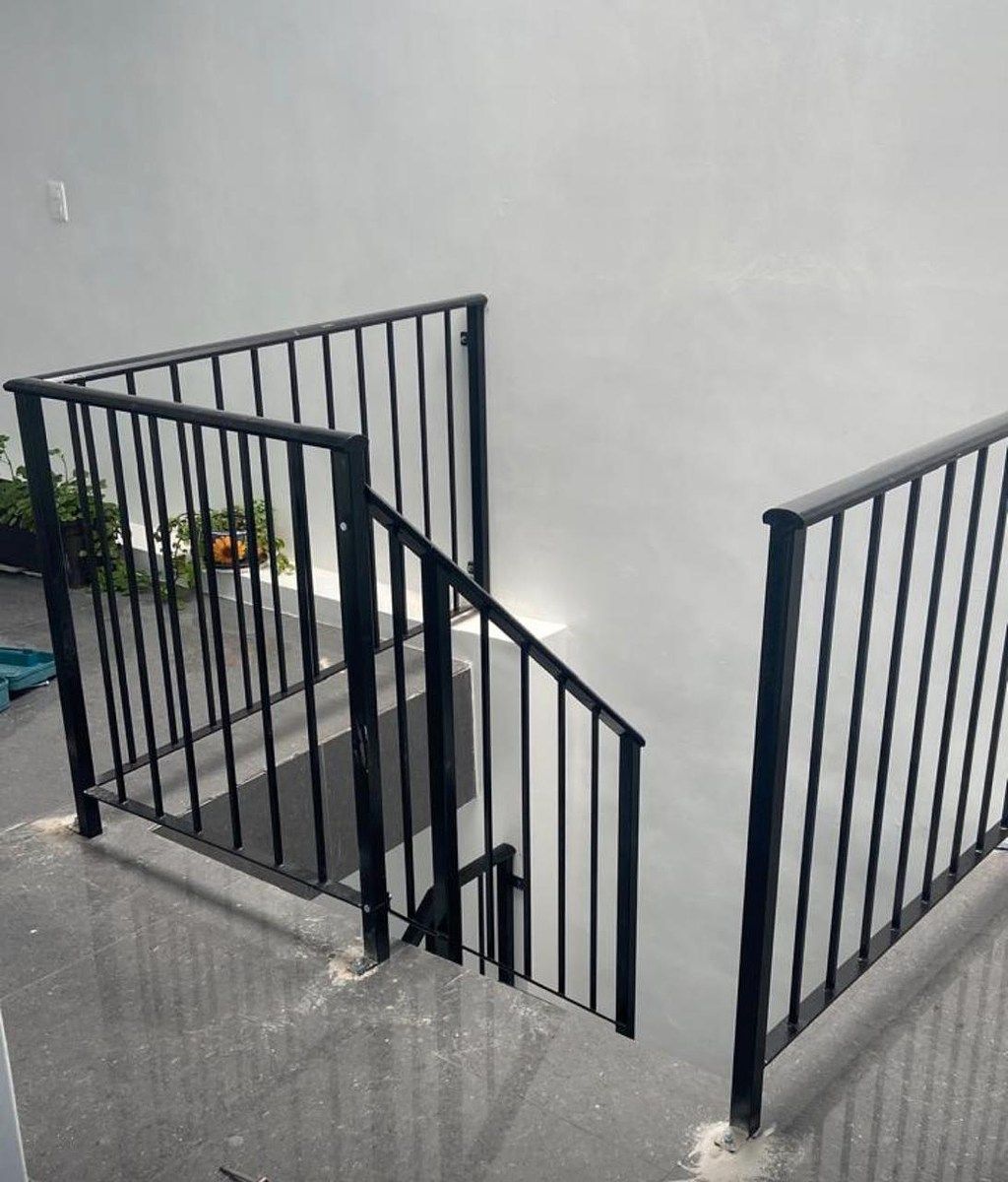 32 de 36: Espacio al lado para cuarto de TV