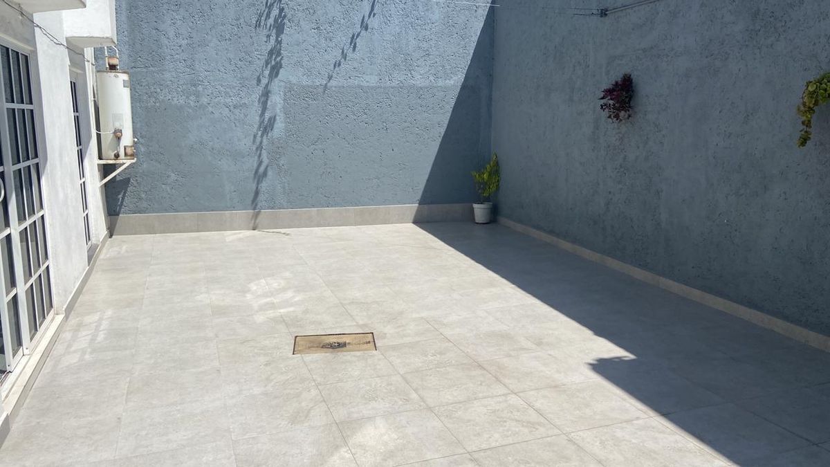 2 de 36: Estacionamiento para 3 autos