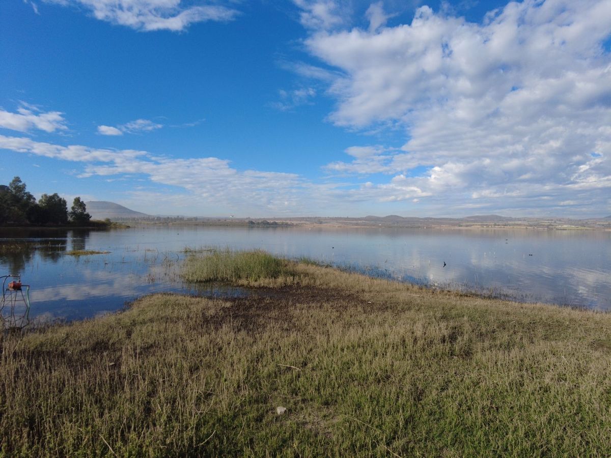 Country Land in a subdivision with Lake, photo 1 of 8