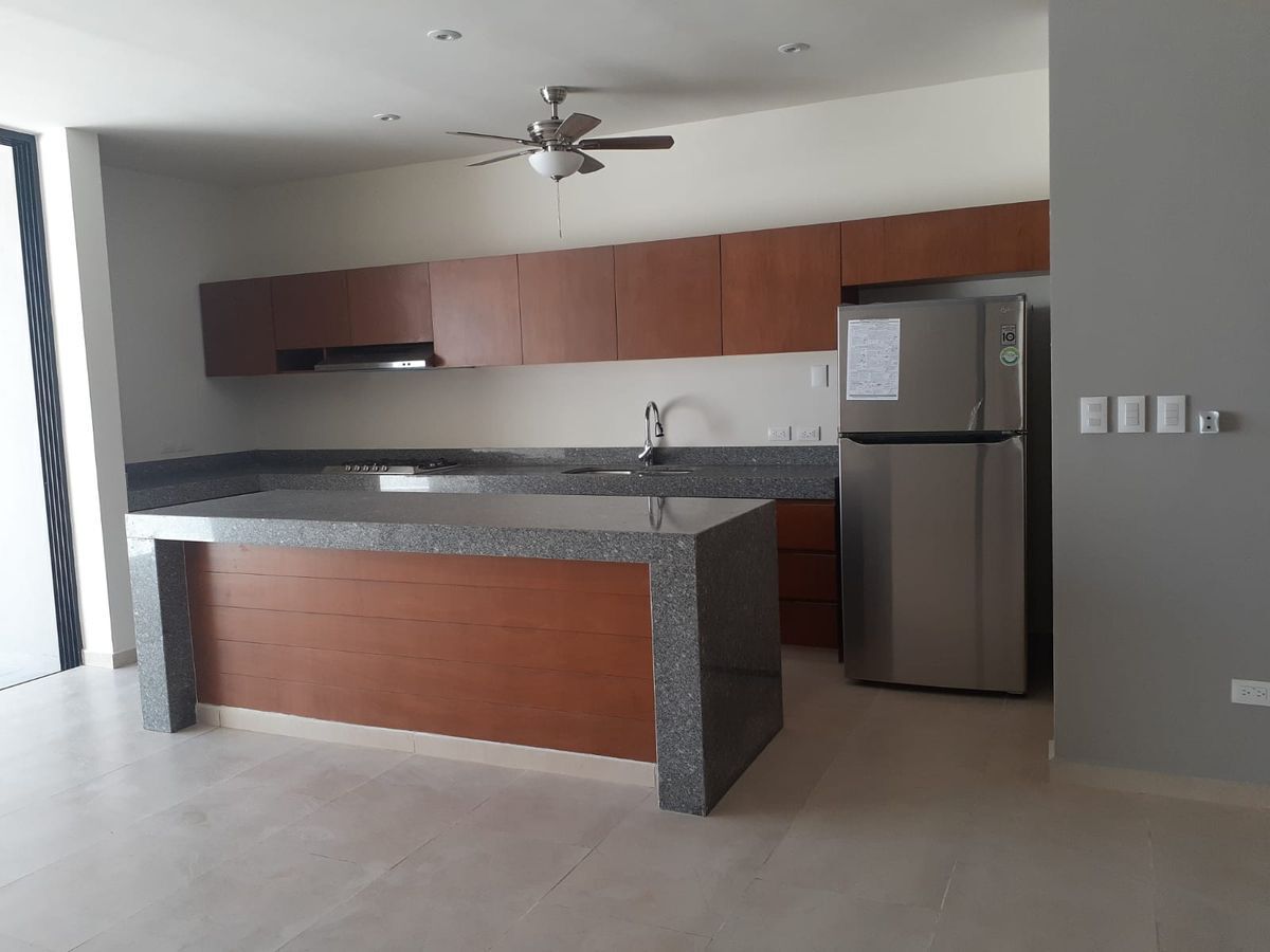 7 of 22: Barra desayunador