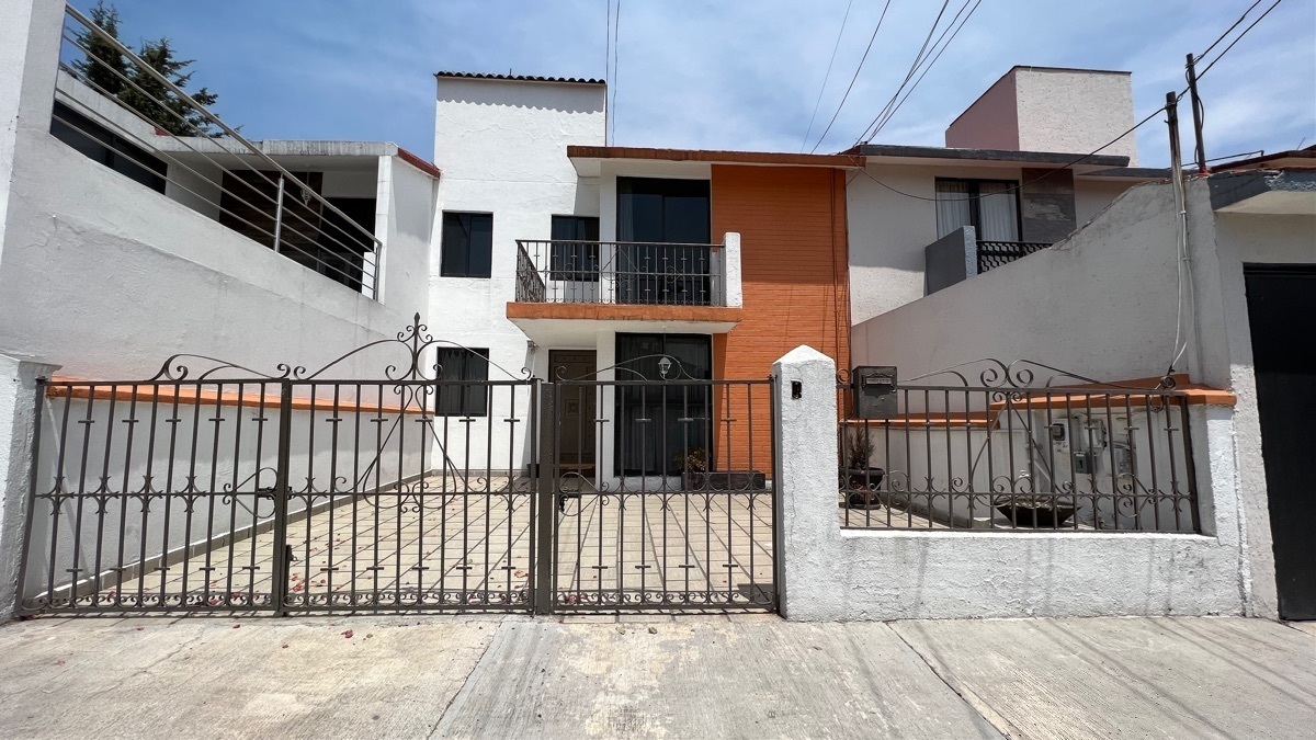 Casa en Renta en Arboledas- Atizapán