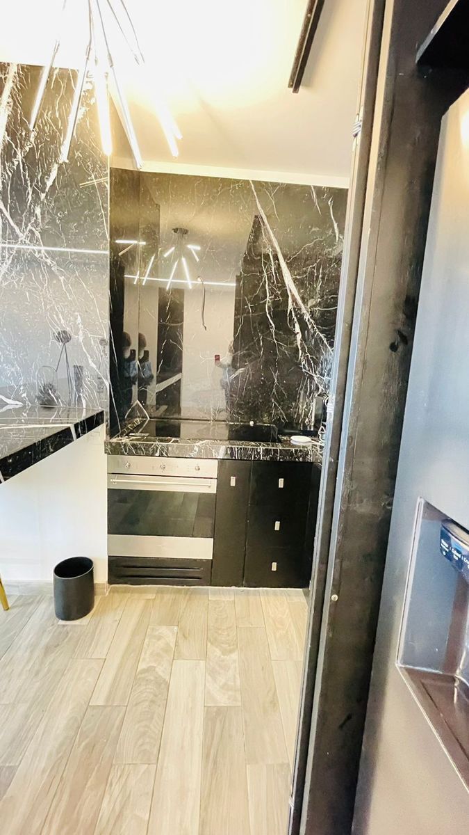 4 of 34: lateral de la cocina