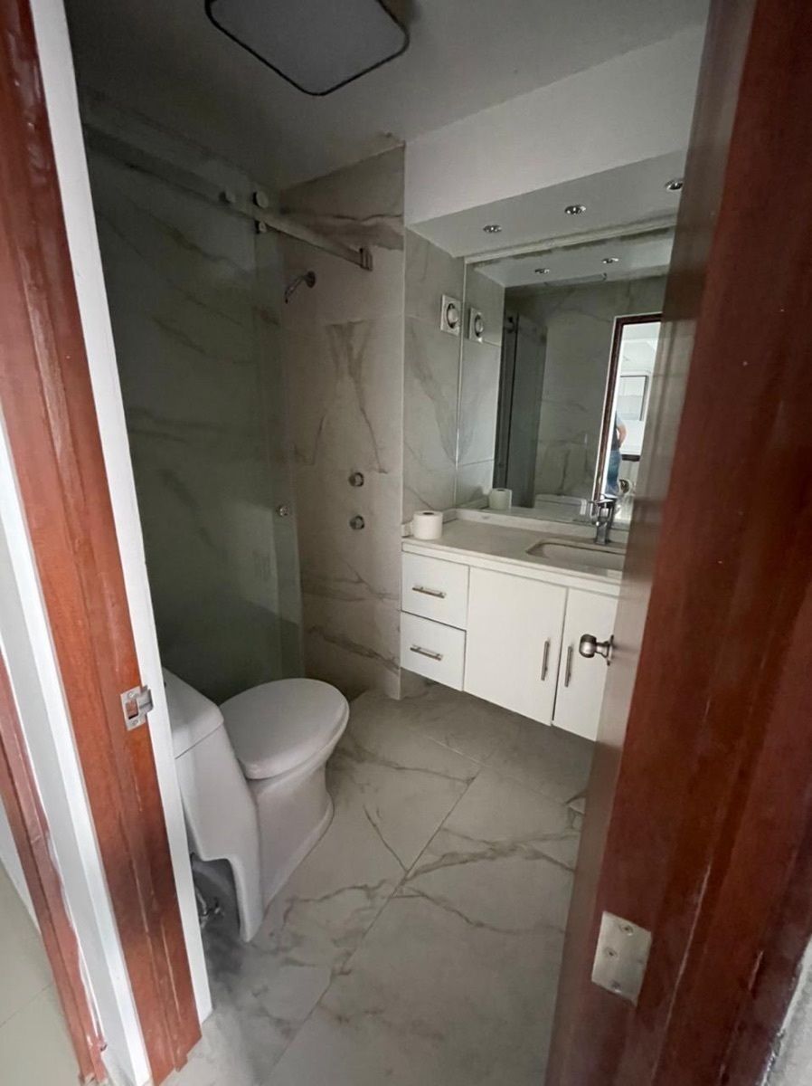 Beautiful remodeled apartment, photo 1 of 24