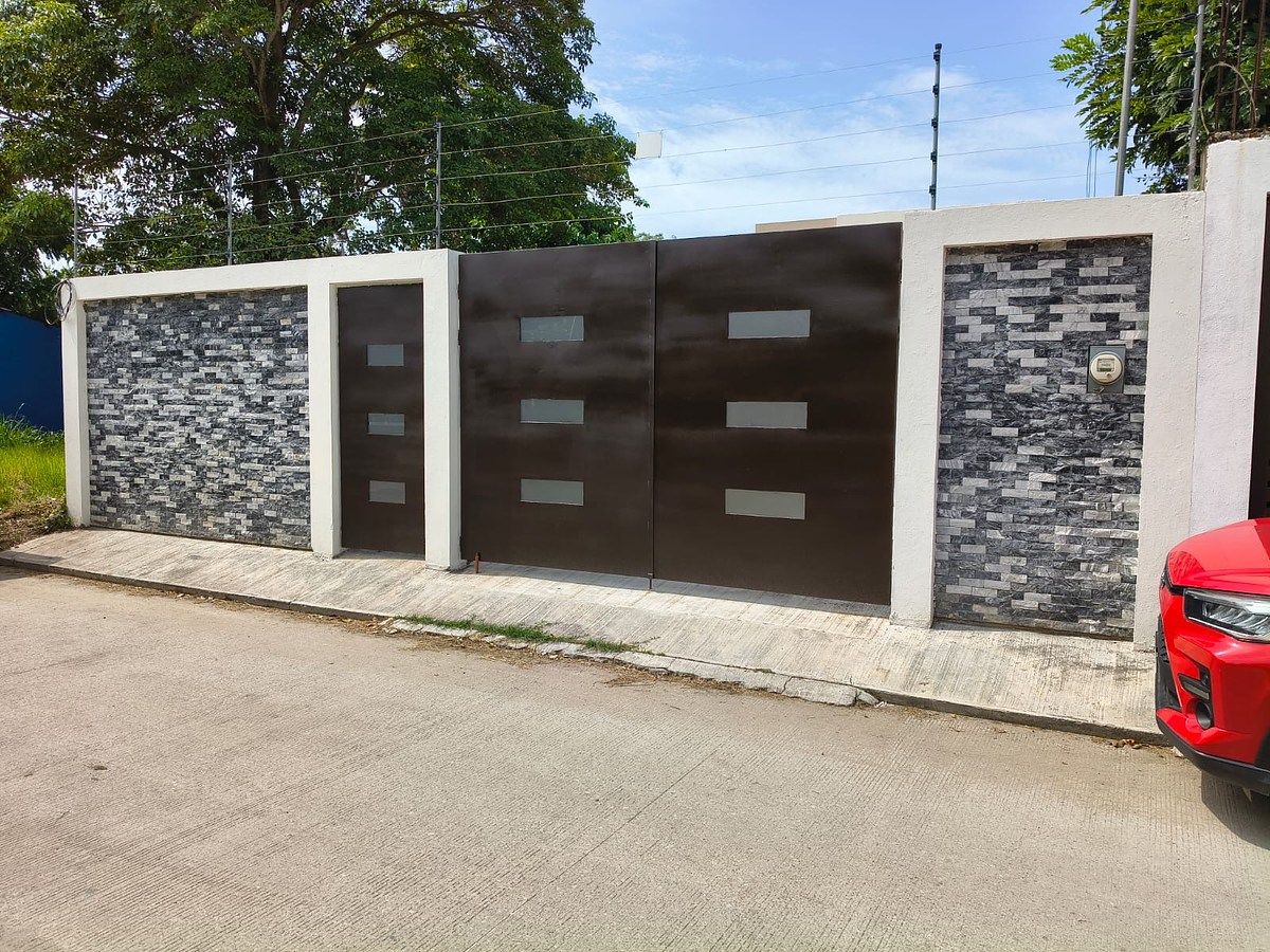 Casa en Quintín Arauz, Paraíso, foto 2 de 11