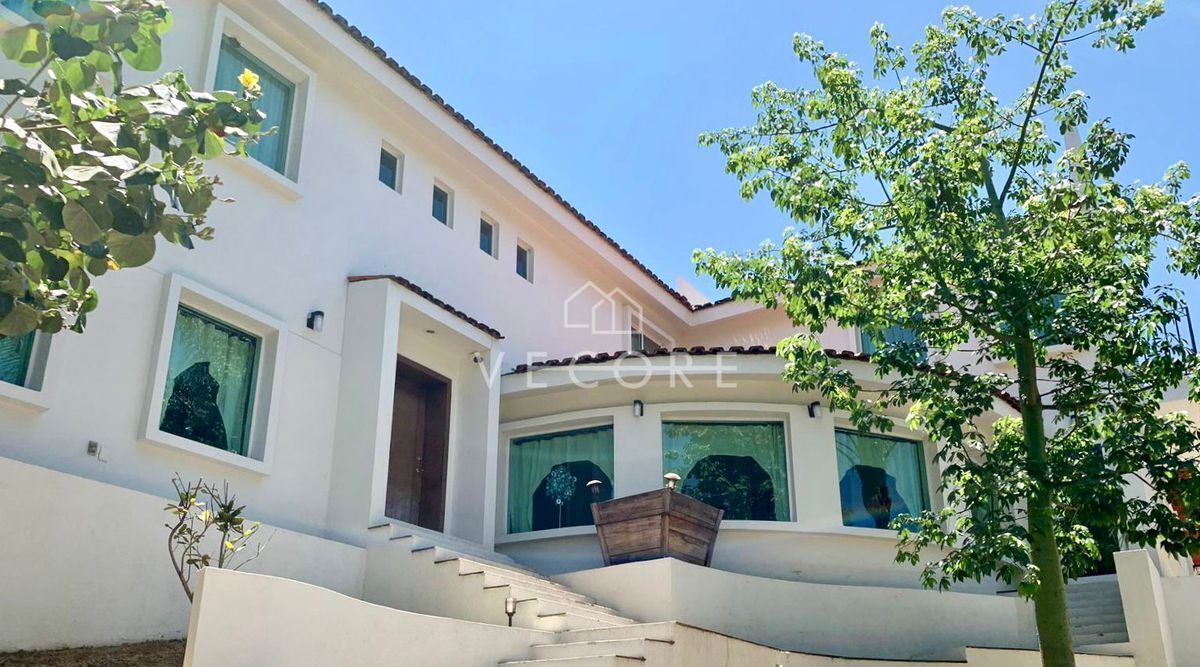 Casa en venta en Paseo,De,Los,Robles,, Pinar de la venta, Zapopan