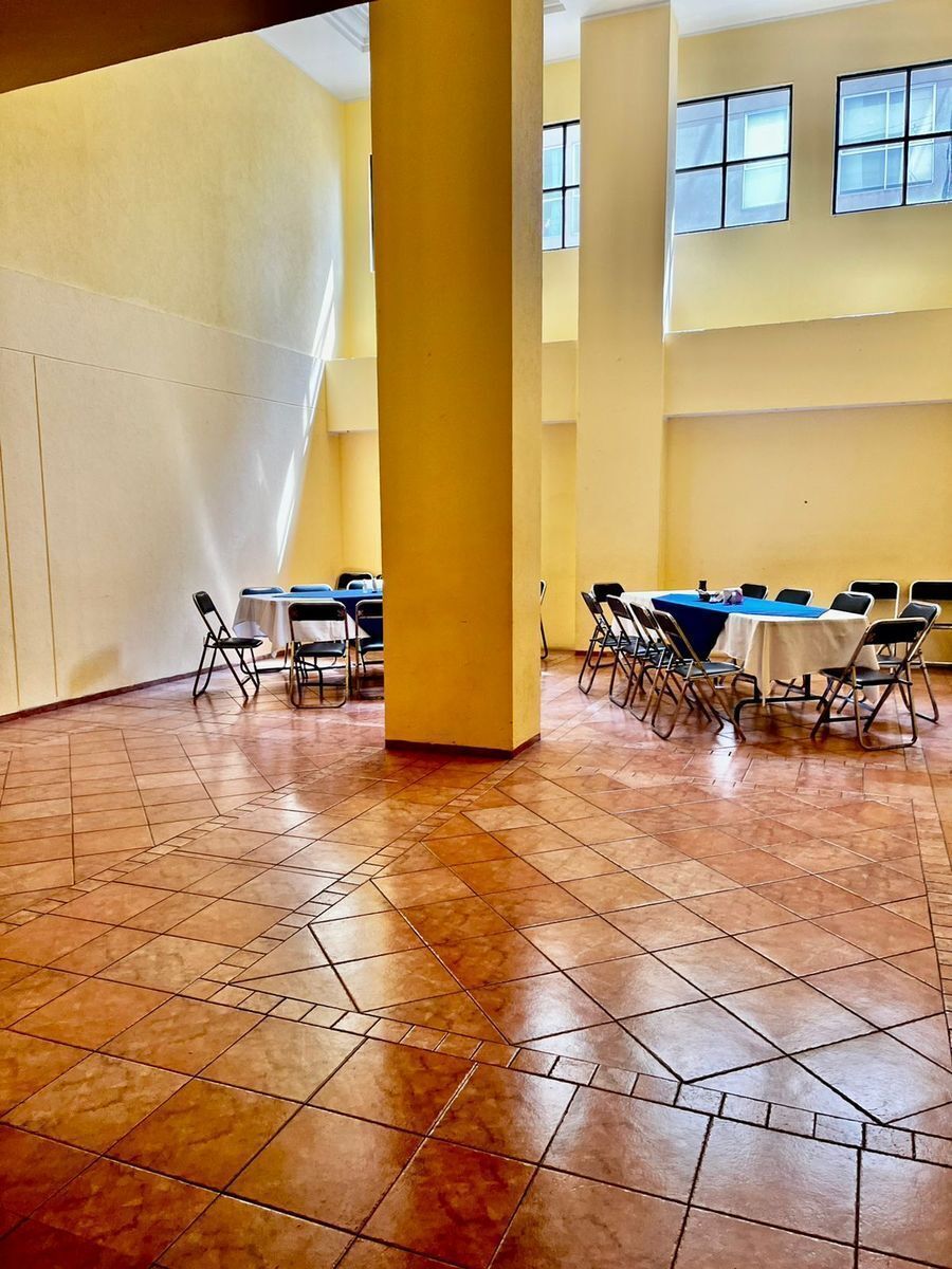 9 of 11: Salón de usos múltiples