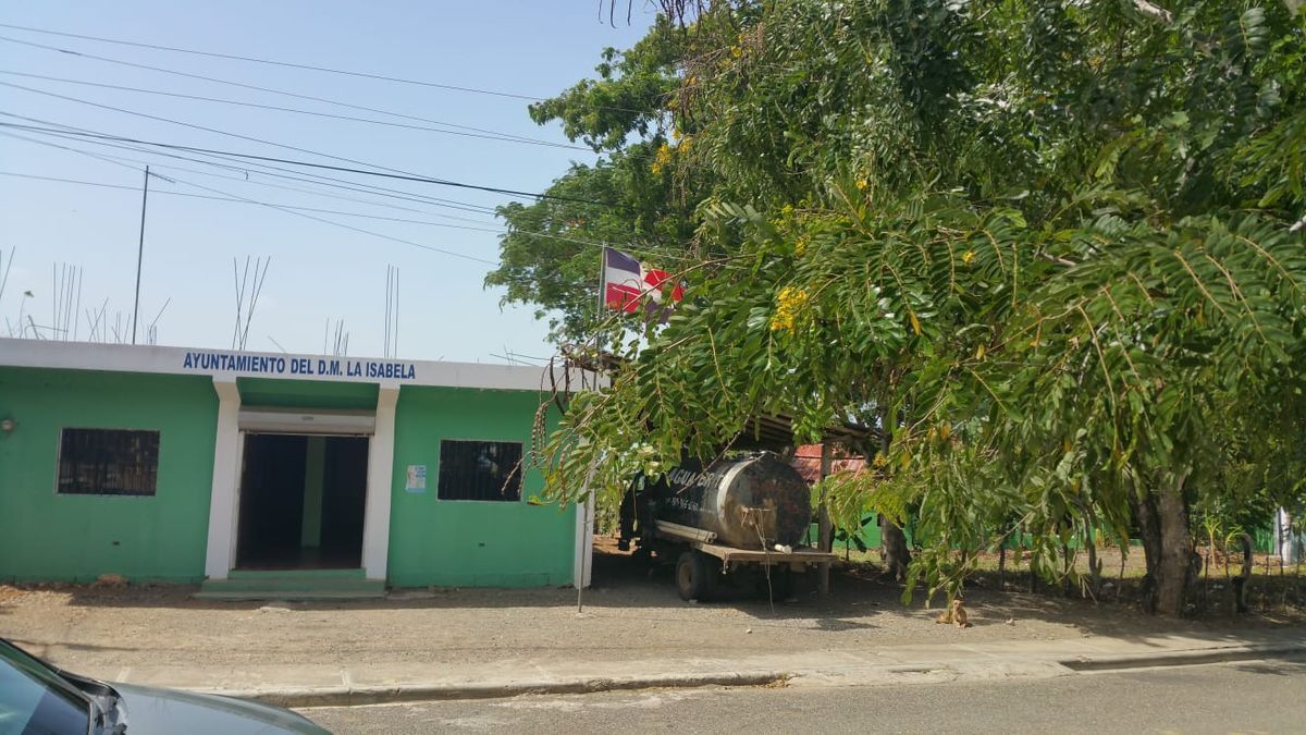 16 de 26: Local que aloja el ayuntamiento municipal