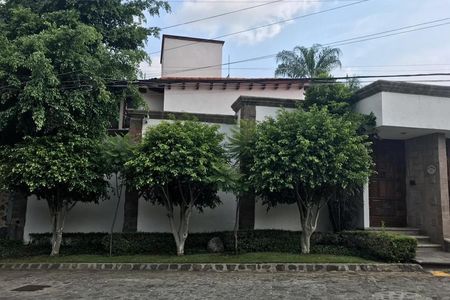 VENTA CASA CUERNAVACA EN RICONADA VISTA HERMOSA 12.5 MDP | EasyBroker