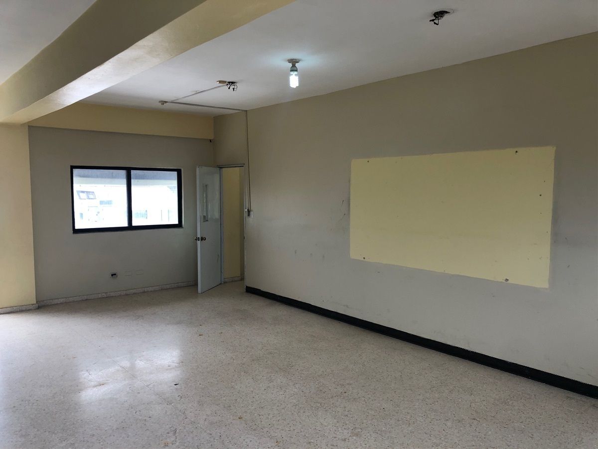 8 de 20: Sala de conferencia