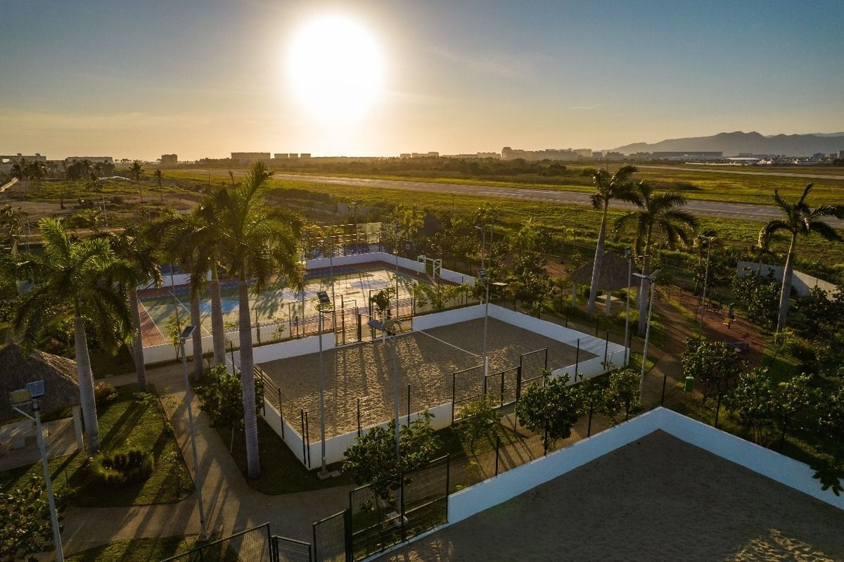 41 of 51: Cancha de voleyball de arena