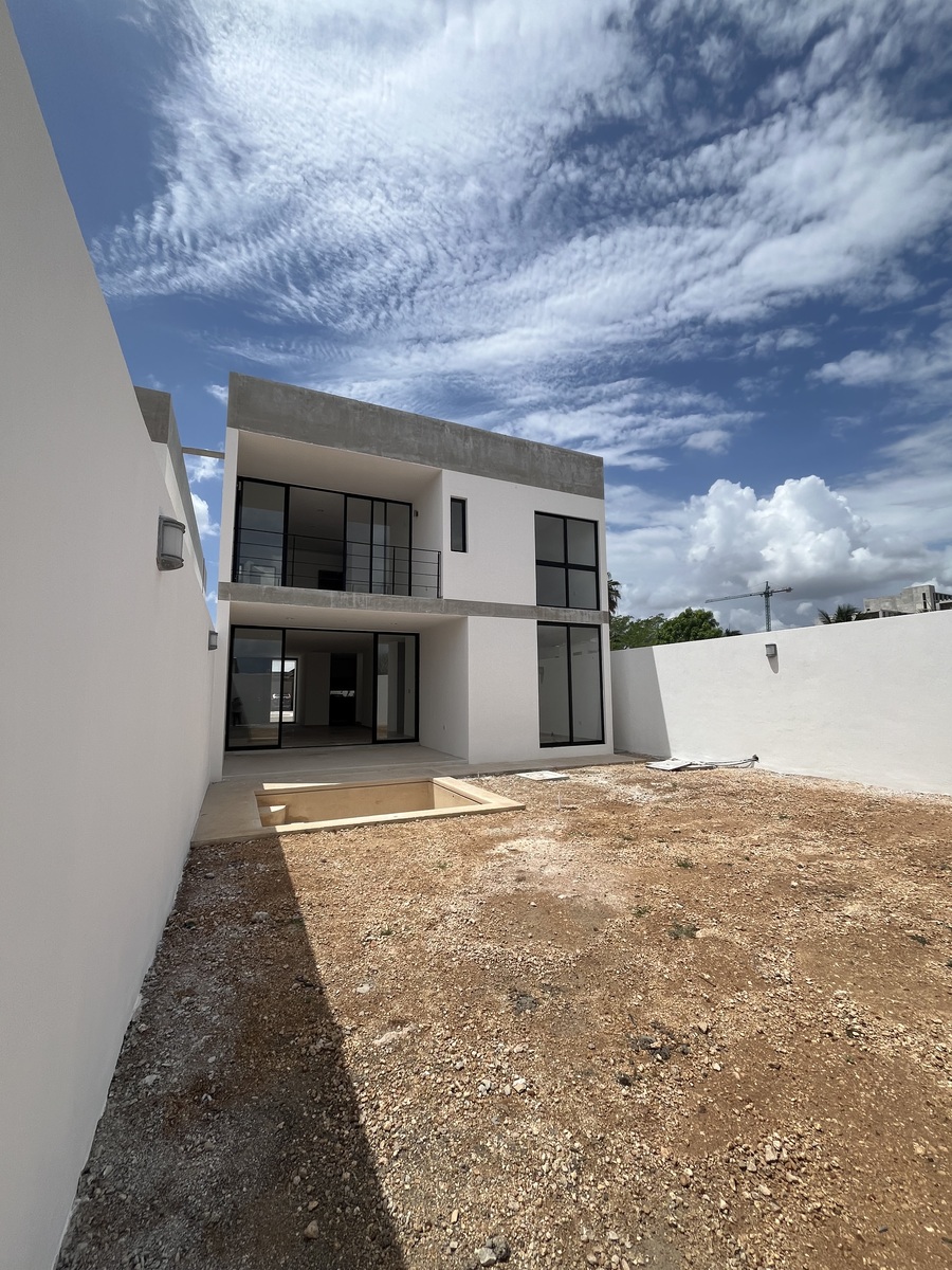 1 de 21: fachada Posterior