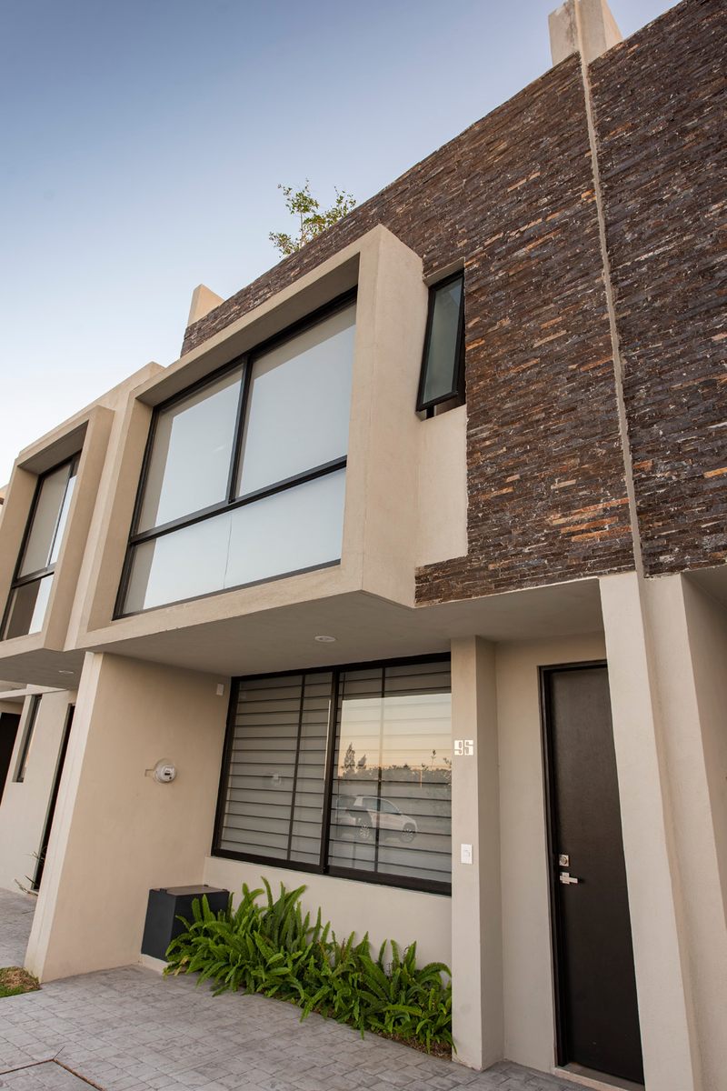 CASA EN VENTA EN ALTIKA