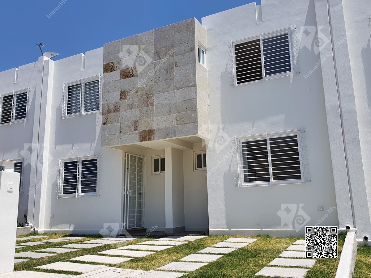 1 de 22: Fachada