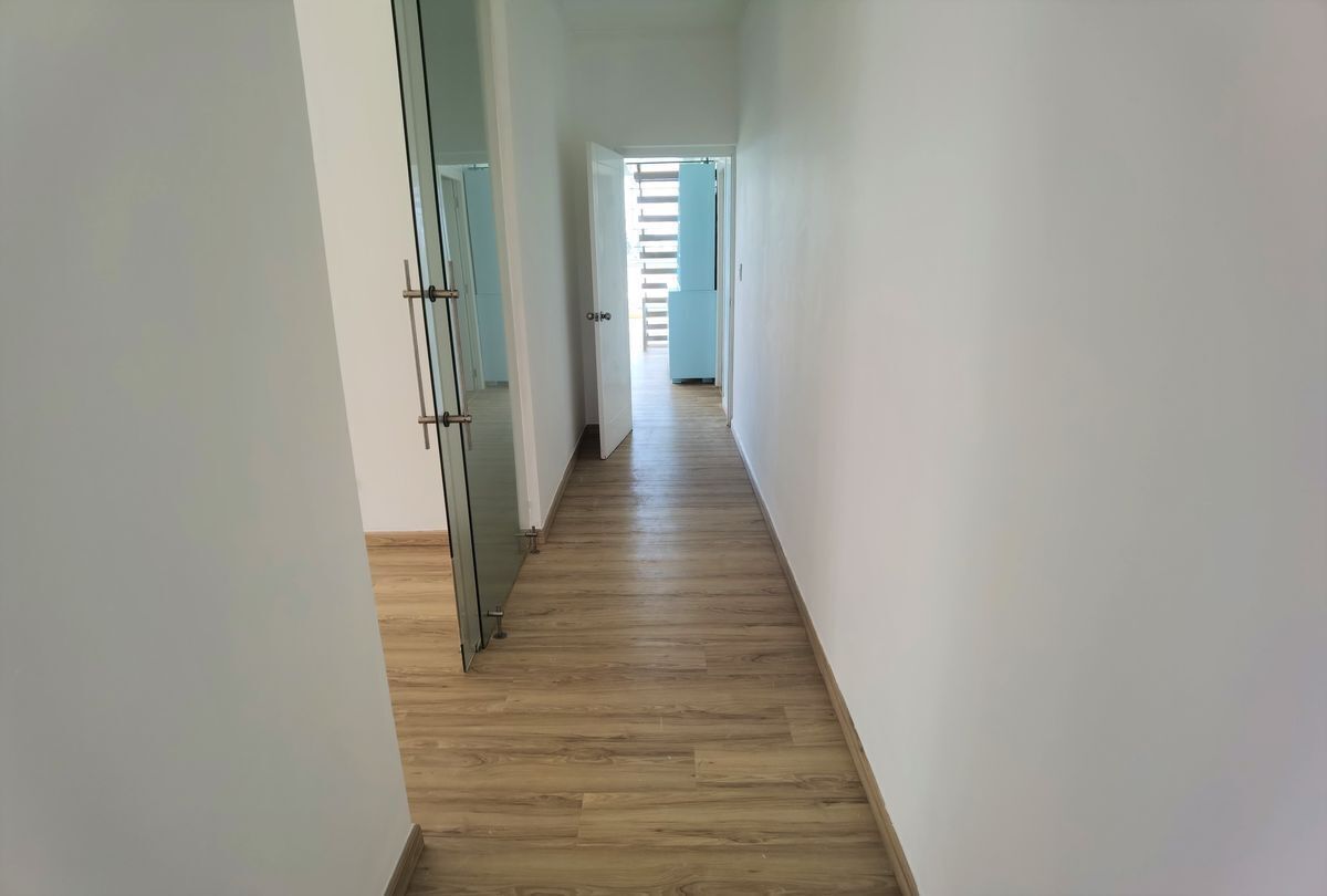 5 de 24: Pasillo