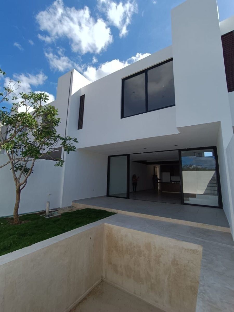 VENTA DE INCREIBLE TOWNHOUSE, XCANATUN