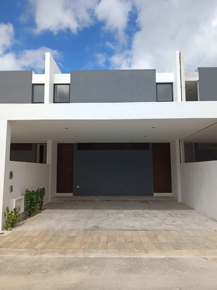 VENTA DE INCREIBLE TOWNHOUSE EN XCANATUN