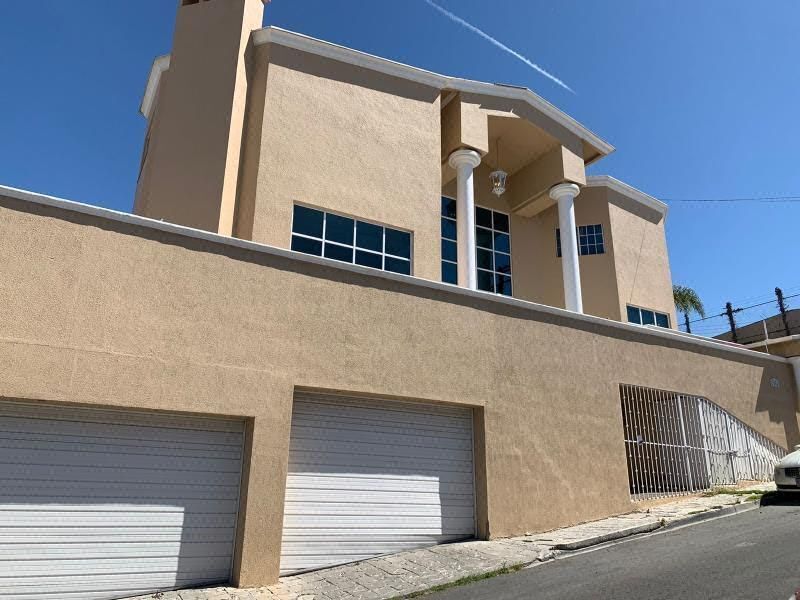 En venta, casa en Lomas Conjunto Residencial