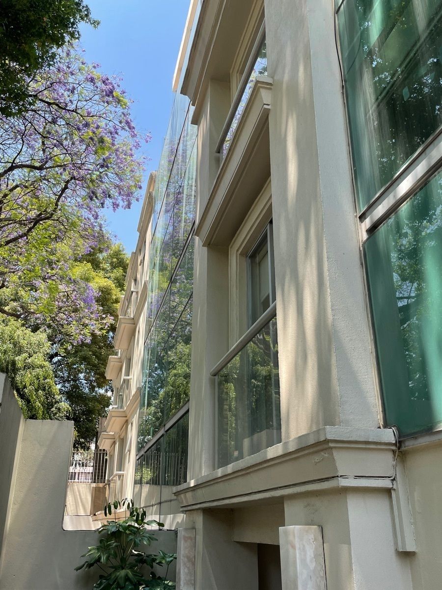 1 de 17: Fachada