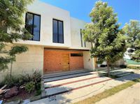 Residencia con Roof Garden en Venta, En Solares, Zapopan, Jalisco