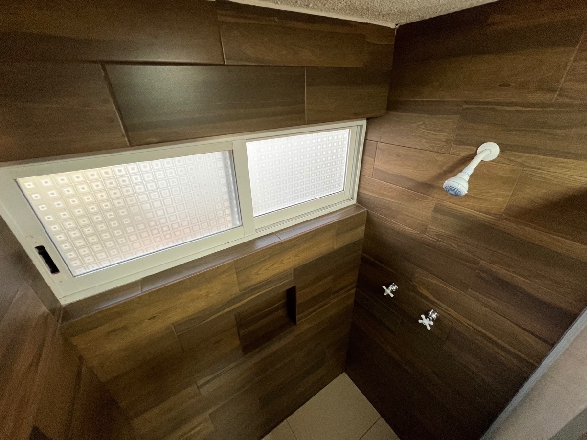 15 de 28: Baño Completo