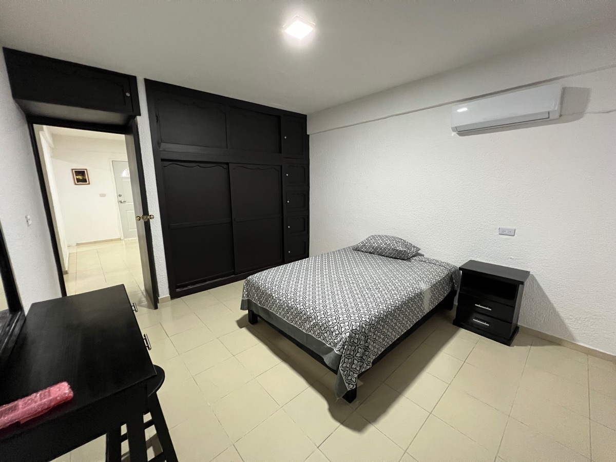 25 de 28: Recámara 2