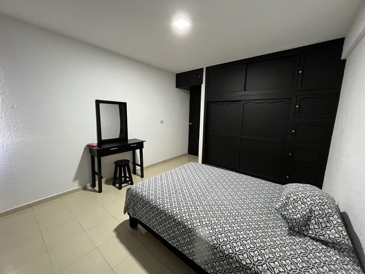 26 de 28: Recámara 2