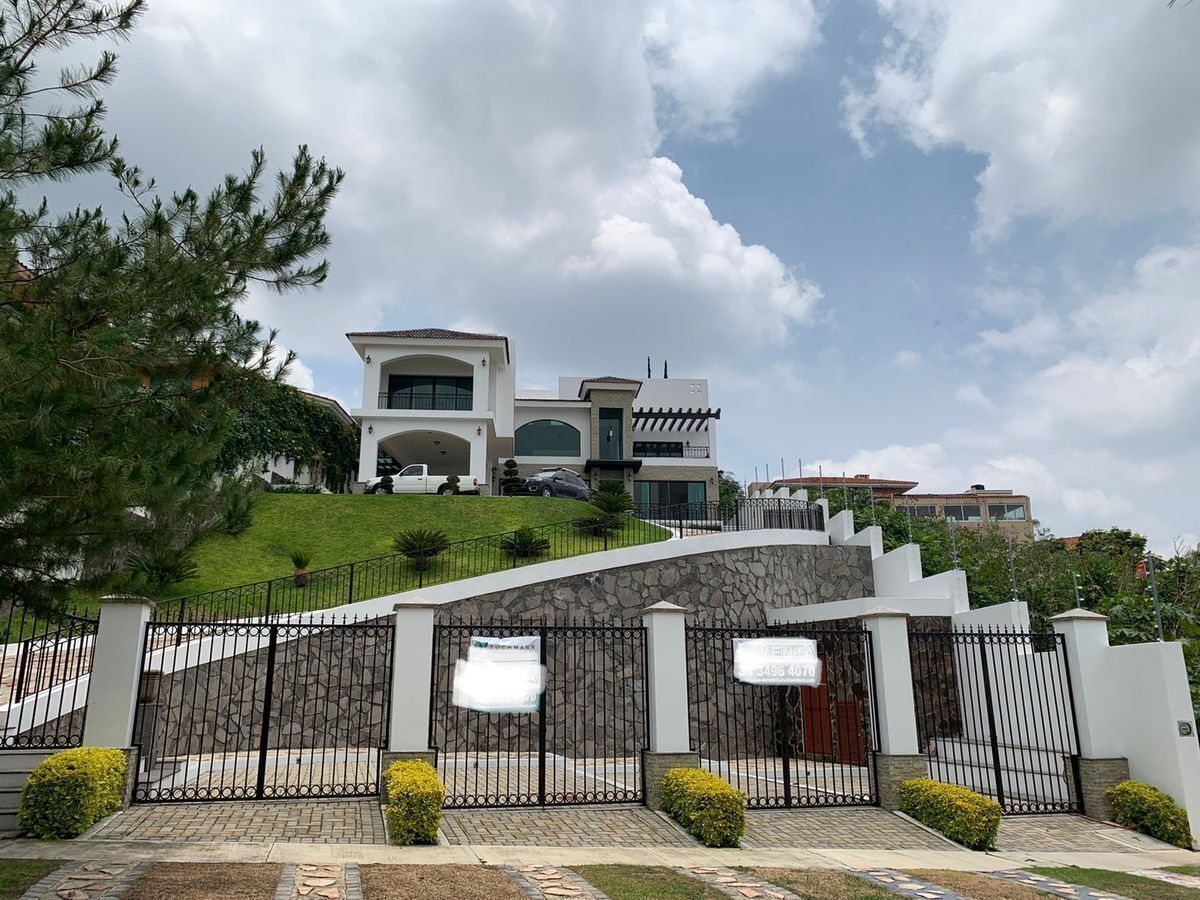 Casa En Venta En El Palomar, Tlajomulco De Zúñiga, Jalisco