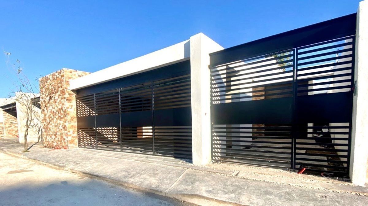 CASA EN VENTA EN MÉRIDA, DZITYÁ PRANA, MOD. MILAN 1 PLANTA, EQUIPADA, JULIO  23