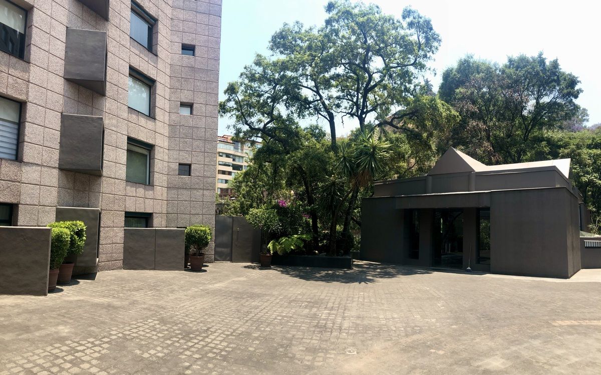 26 de 31: explanada común