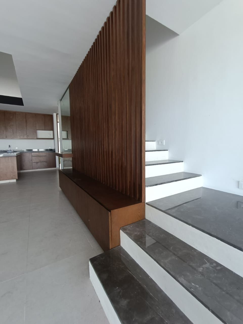 5 de 13: Escalera