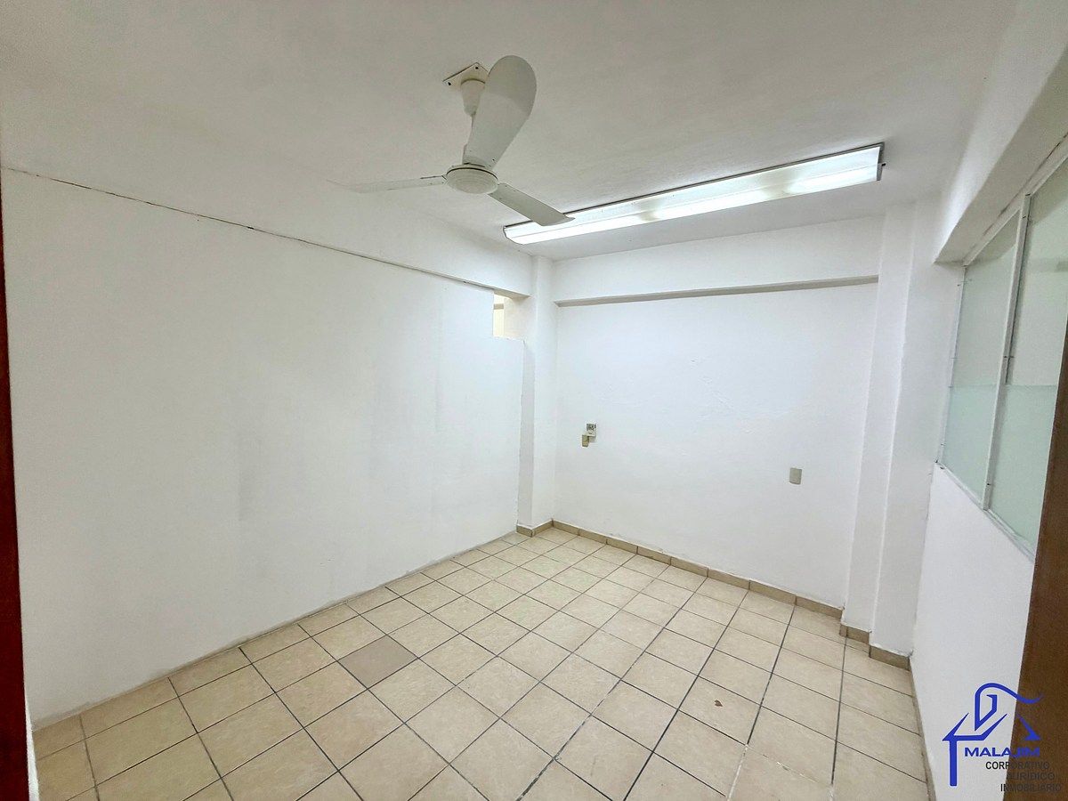 2do privado, 3er nivel, foto 26 de 44