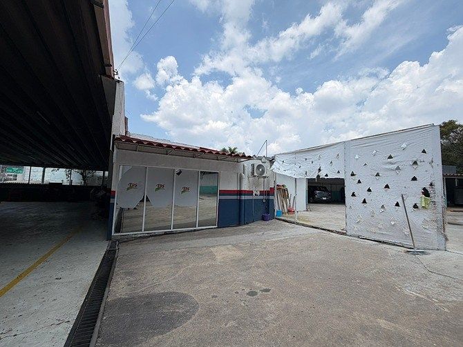 Commercial Storage Unit in Moderna, Guadalajara, photo 5 of 19