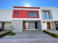 Casa Nueva en Solares Residencial, Coto Soare 2, Zapopan, Jalisco.