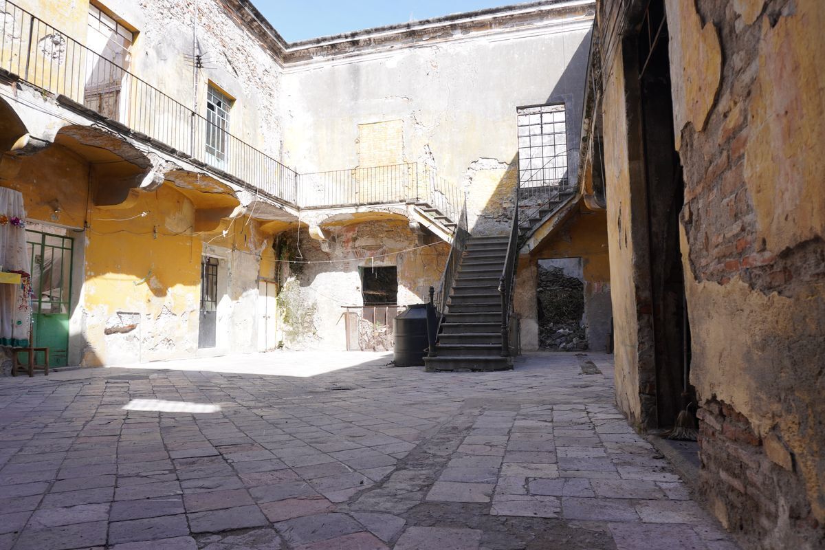 6 de 17: PRIMER PATIO