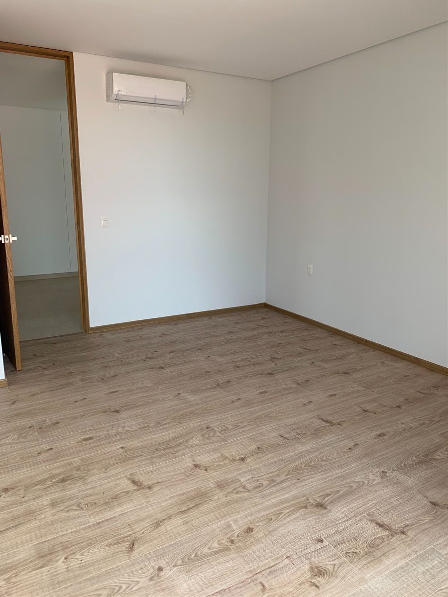 12 of 25: Recámara principal