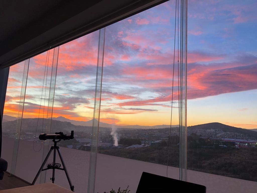 2 de 35: VISTA DEL AMANECER