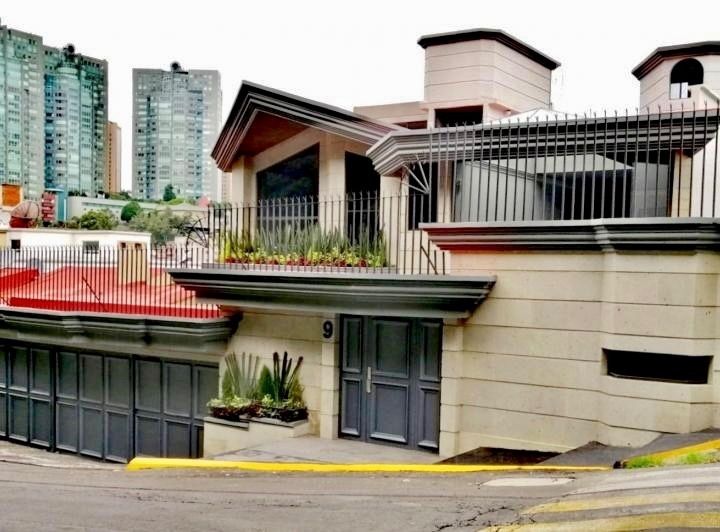 Casa con alberca en venta en Bosques de las Lomas