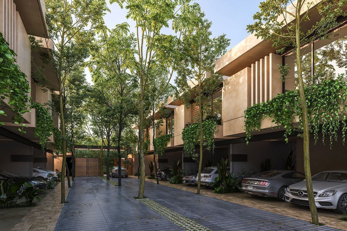 2 de 17: Vialidad Interior Town House Temozon