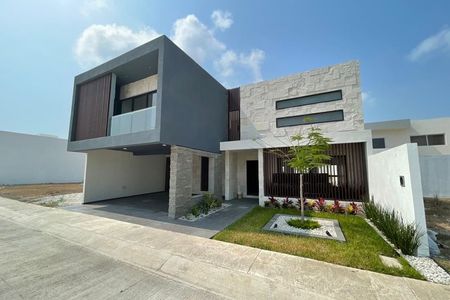 CASA VENTA PALMAS GREEN MEDELLIN DE BRAVO VERACRUZ | EasyBroker