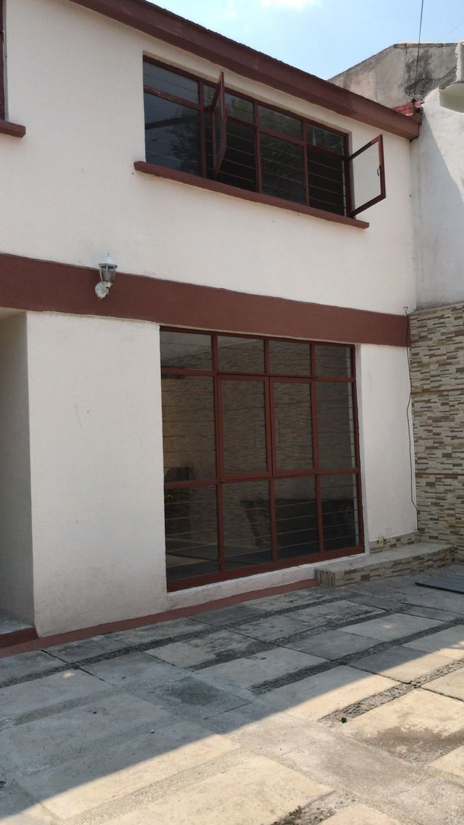 1 de 29: FACHADA