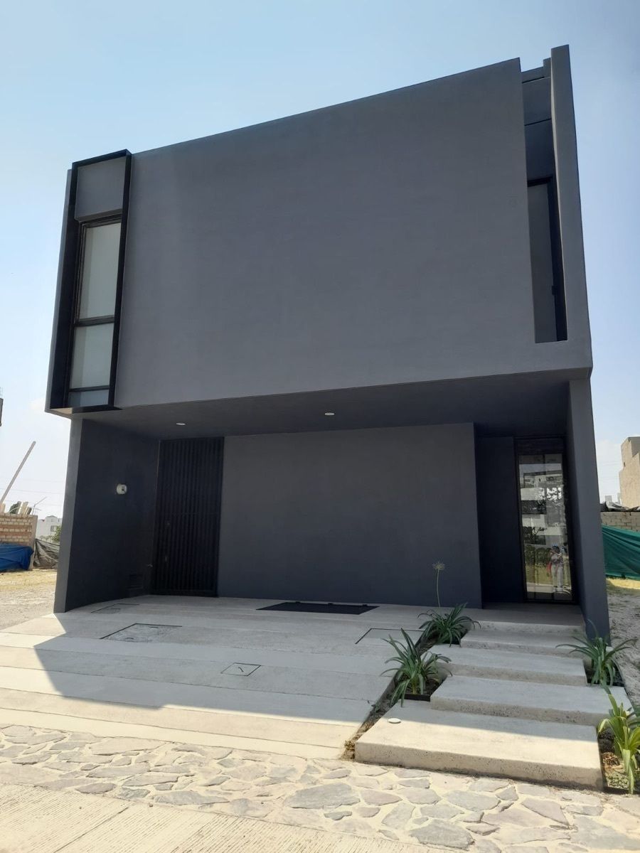 1 de 18: Fachada de la casa