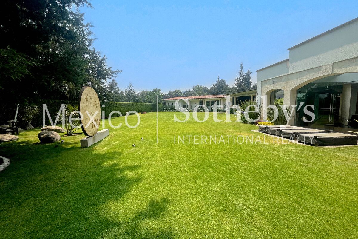 Villa en Venta en Rancho San Francisco - foto 1