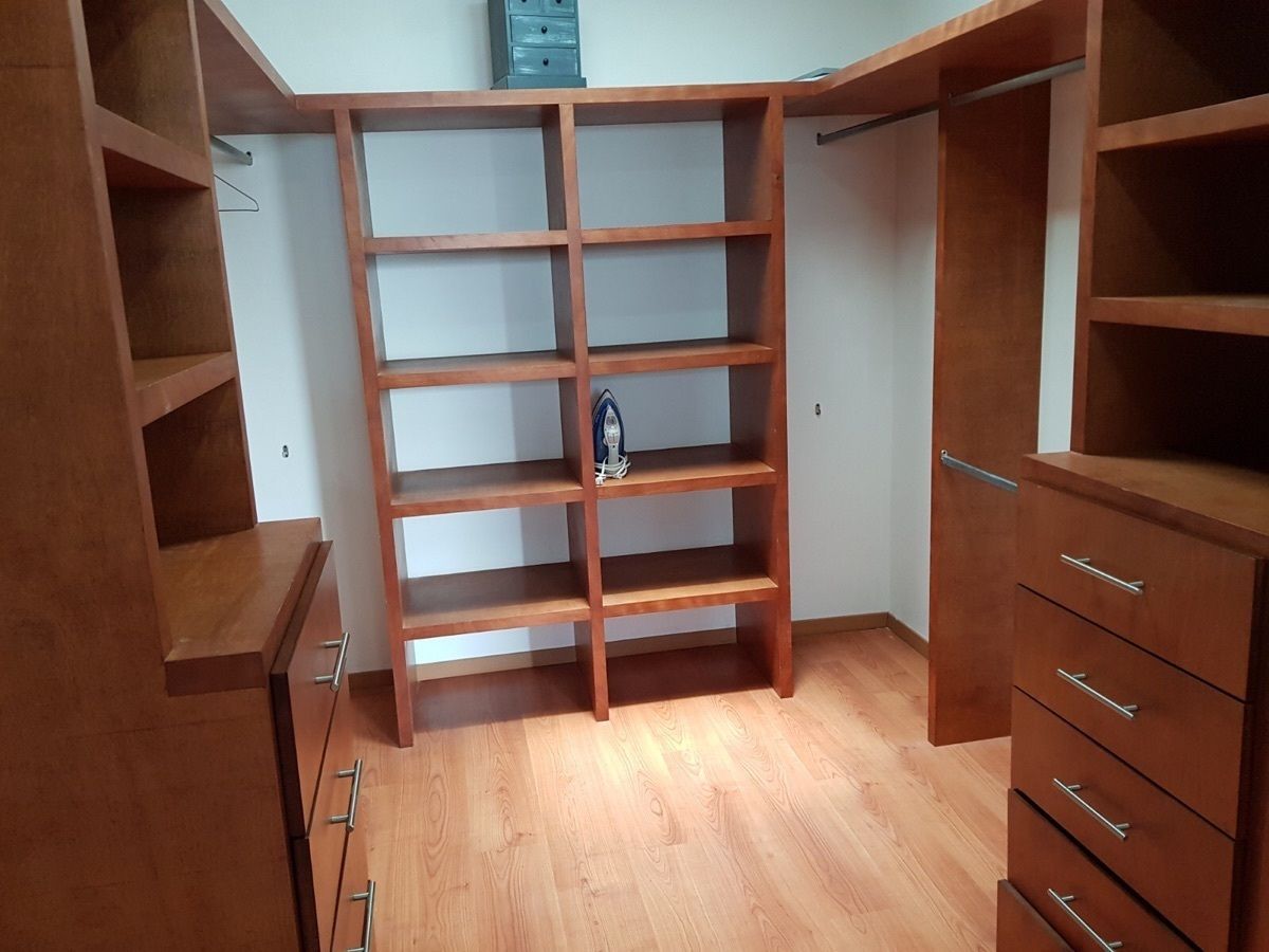 9 de 25: Vestidor rec principal