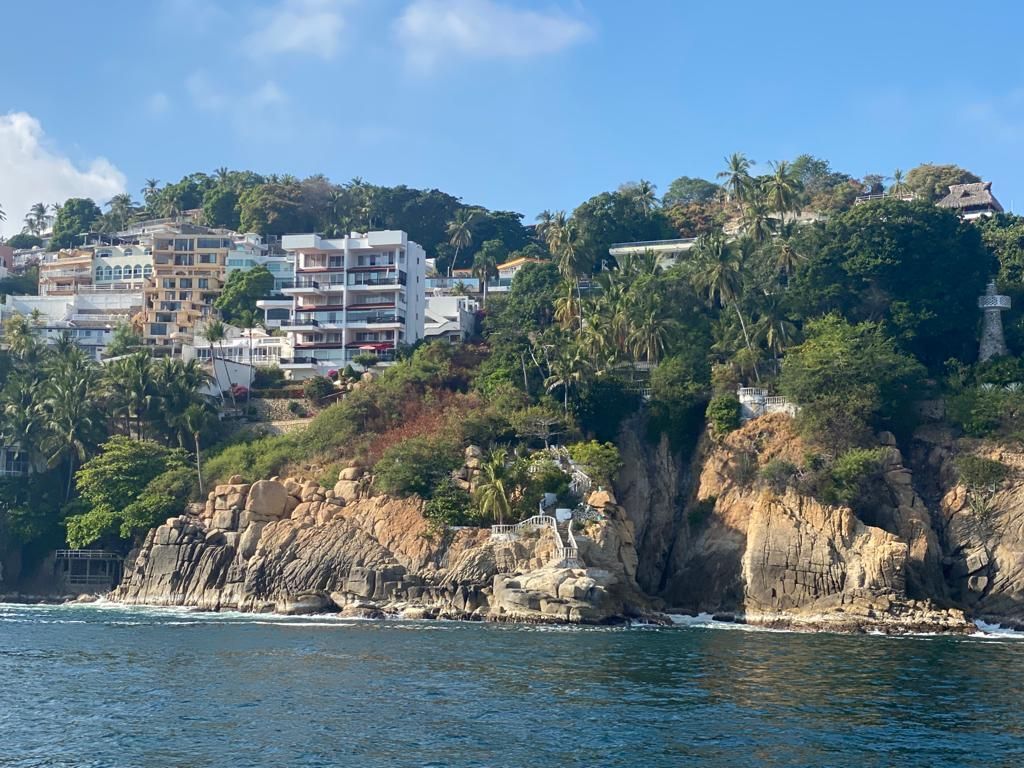5 of 26: Vista desde la playa.