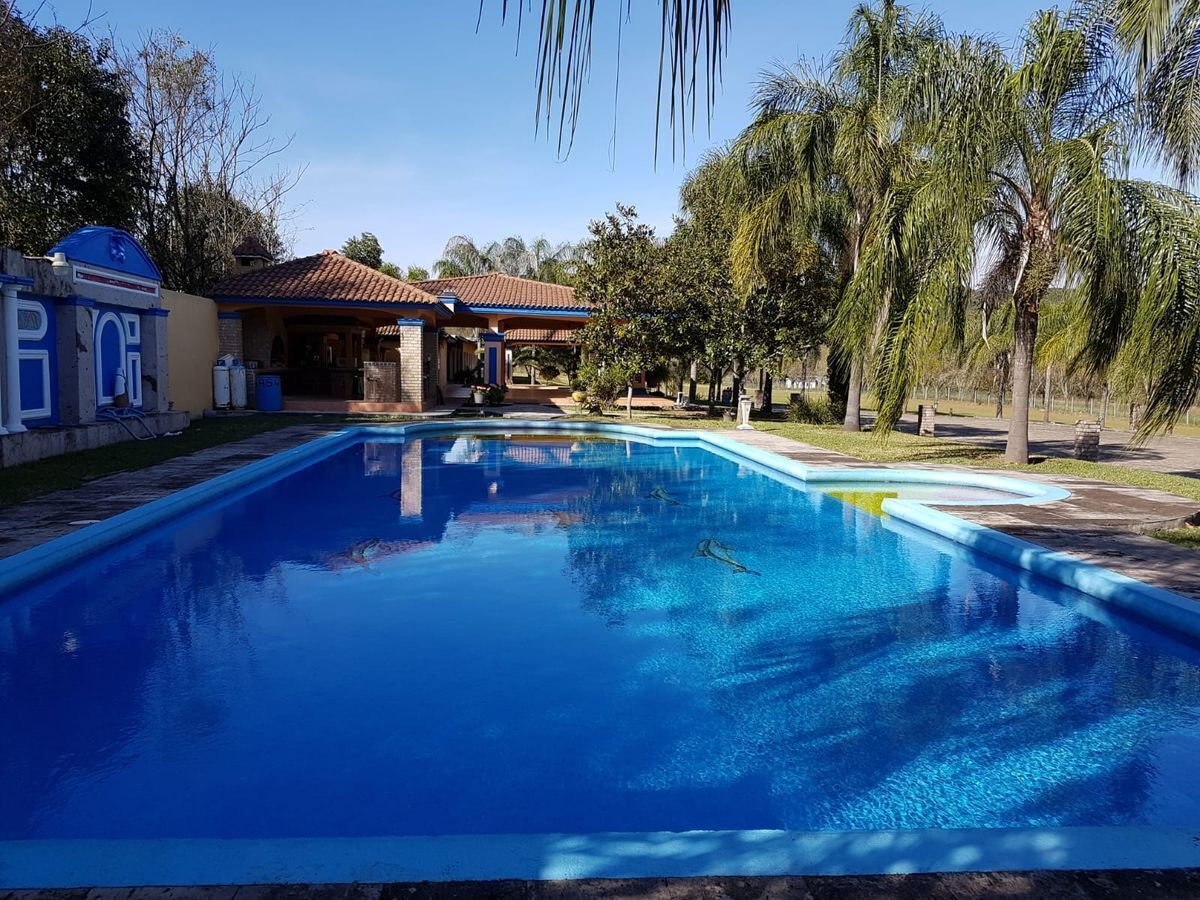 1 de 30: Alberca 9 x 18 mts profundidad 2 mts