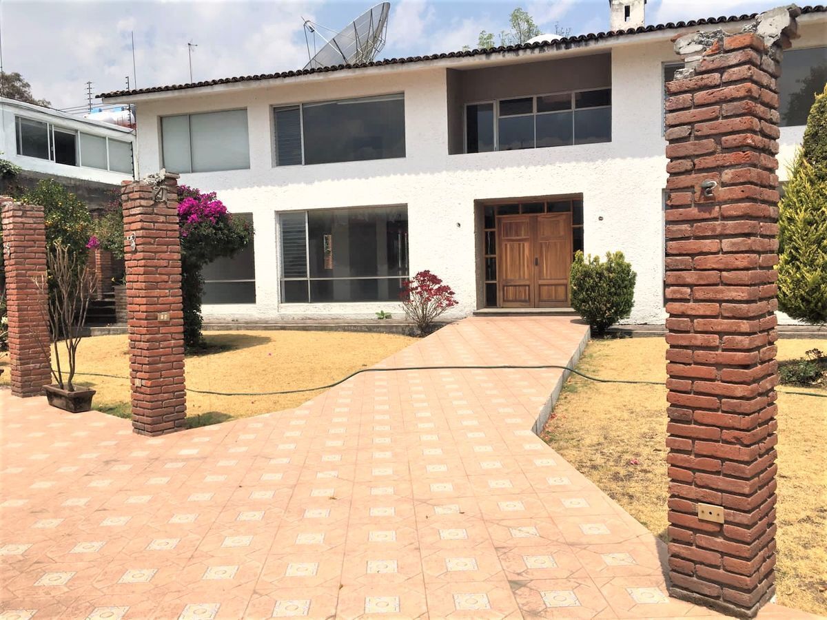 EN VENTA CASA PARA REMODELAR Olivar de los Padres CDMX