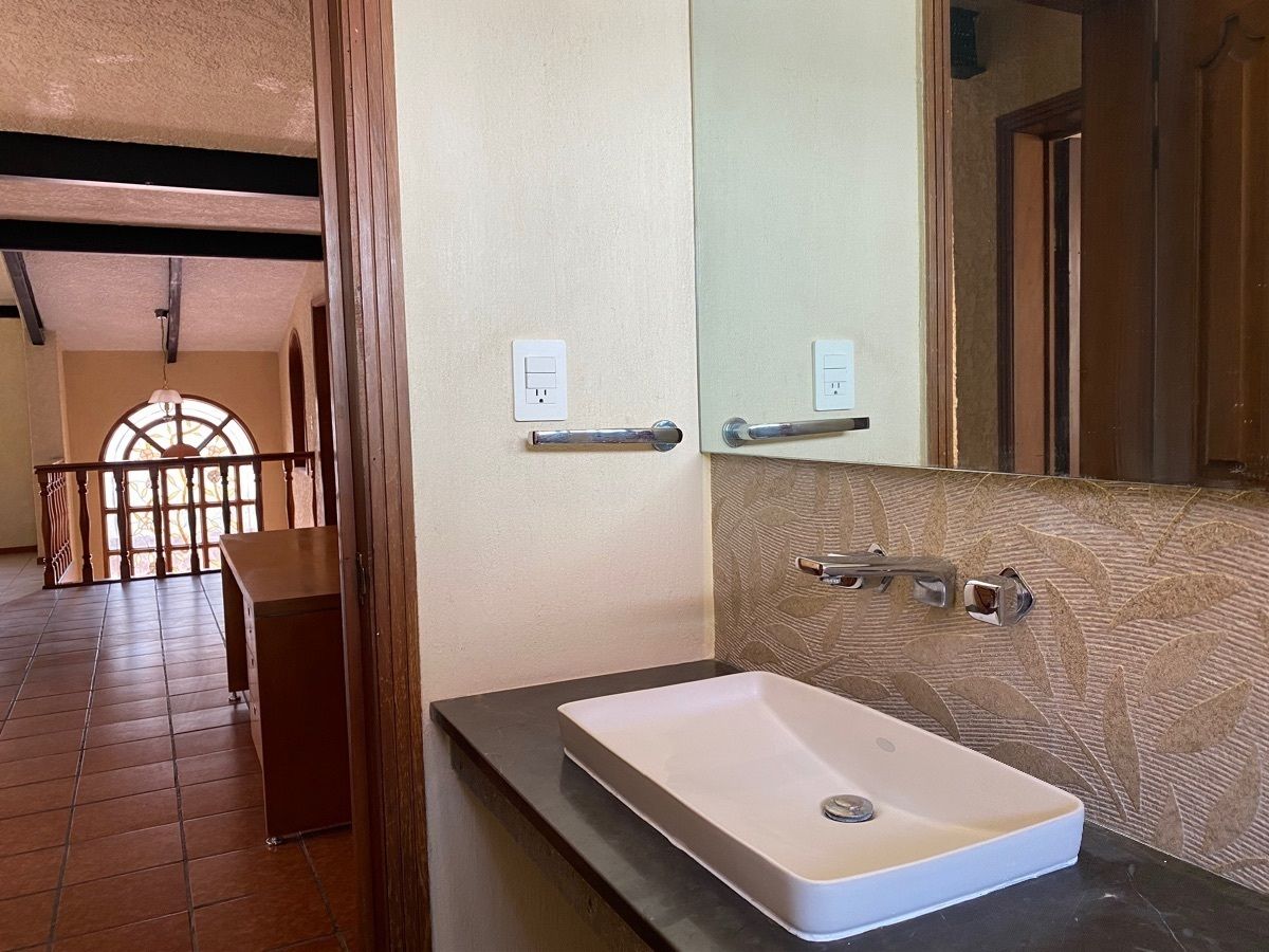 27 de 39: Baño completo