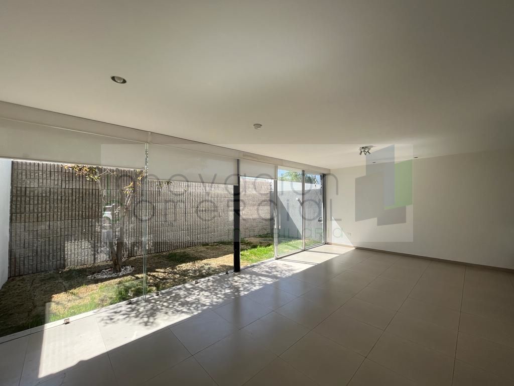 1 de 25: Sala comedor